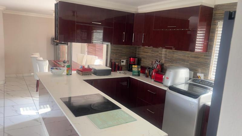To Let 3 Bedroom Property for Rent in Broederstroom North West